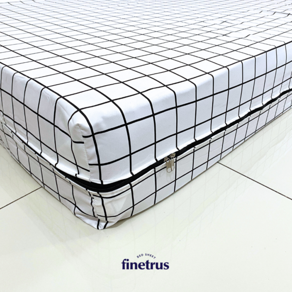 Finetrus - Square White 1