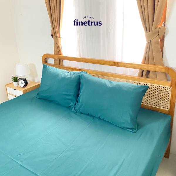 Finetrus - Sprei Queen Polos Green Forest